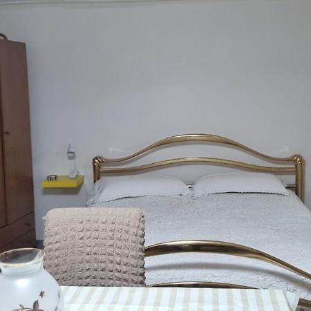 Appartement La Casa Della Nonna à Naples Extérieur photo